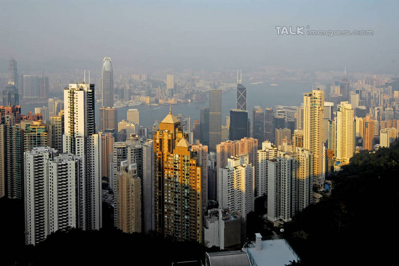 无人,高楼大厦,横图,全景,俯视,航拍,室外,白天,度假,河流,美景,水,天际线,植物,城市风光,标志建筑,城市,大厦,地标,建筑,摩天大楼,香港,中国,亚洲,阴影,光线,影子,河水,景观,水流,娱乐,建设,树,树木,中环,蓝色,绿色,蓝天,天空,阳光,自然,天,享受,休闲,景色,放松,生长,晴朗,成长,港,鸟瞰,东亚,香港国际金融中心,万里无云,香港岛,香港特别行政区,港澳台,中华人民共和国,港岛,中西区,晴空,晴空万里,彩图,高角度拍摄,大楼,高层建筑,高楼,摩天楼,shzxz1