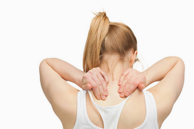 西方人,脸,头,脸颊,手,一个人,横图,室内,特写,白天,白色背景,按摩,欧洲,欧洲人,双手,仅一个年轻女性,仅一个女性,仅一个人,服装,背心,肩膀,背面,衣服,白色,享受,健康,疼痛,手部,保健,摄影,服饰,影棚,衣着,穿着,痛苦,指压,衣饰,年轻女性,女人,女性,白种人,头部,脸部,脸蛋,面部,半身,彩图,影棚拍摄,推拿,拍摄,脖子痛