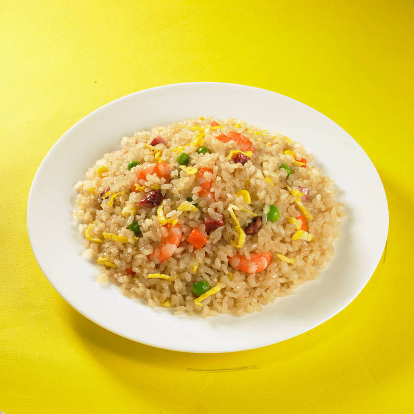 海鲜,米饭,无人,横图,俯视,室内,特写,白天,烹饪,中餐,玉米,植物,餐桌,桌子,萝卜,胡萝卜,蔬菜,餐具,一堆,许多,阴影,堆叠,堆积,黄色背景,新鲜,反射,棒子,碟子,盘,影子,陶瓷,豆类,豆子,玉蜀黍,豌豆,炒饭,蛋,鸡蛋,虾,料理,食品,陶瓷制品,饭,很多,水产,荷兰豆,菜肴,美食,海洋生物,食物,一个,白色,盘子,碟,中式,摄影,佳肴,有机食品,绿色食品,影棚,对虾,单个,餐台,中华料理,堆,苞米,五谷,摄影棚,水生动物,海产品,苞芦,黄萝卜,番萝卜,水生物,雪豆,海底动物,豆科,苞谷,寒豆,毕豆,麻累,国豆,小寒豆,麦豌豆,包谷,大蜀黍,番麦,薏米包,玉高粱,玉麦,珍珠米,卵,红萝卜,甘荀,彩图,高角度拍摄,影棚拍摄,拍摄,鲜虾炒饭,丁香萝卜,胡芦菔金,金笋,鸡卵,鸡子,shjb1