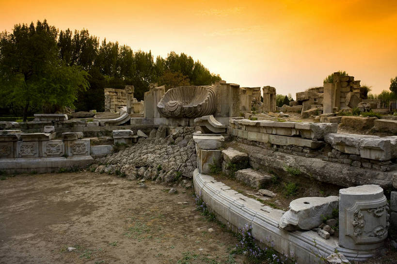 公园,横图,彩色,室外,白天,旅游,石头,建筑,北京,圆明园,中国,亚洲,清澈,遗迹,石子,亭子,文化遗产,首都,历史,遗址,废墟,建筑物,树,古代,蓝色,绿色,天空,休闲,摄影,活动,严肃,明亮,蓝,权威,中国文化,绿,东亚,海淀区,首府,中华人民共和国,北京市,京,北平,华北地区,权力,威严,权势,古远,空闲,明澈,清彻,清亮,势力,尊严,石,石块,彩图,旅行,圆明园遗址,圆明园遗址公园,传统文化,bj174