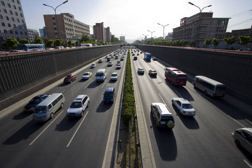 横图,彩色,室外,白天,旅游,度假,美景,城市风光,城市,道路,建筑,街道,路,公路,汽车,北京,中国,亚洲,景观,车流,交通,首都,娱乐,现代,建筑物,车,树,天空,交通工具,轿车,享受,休闲,景色,放松,摄影,中国文化,载具,东亚,发展,中关村,首府,中华人民共和国,发达,马路,彩图,旅行,高楼,传统文化,中关村科技园,bj174