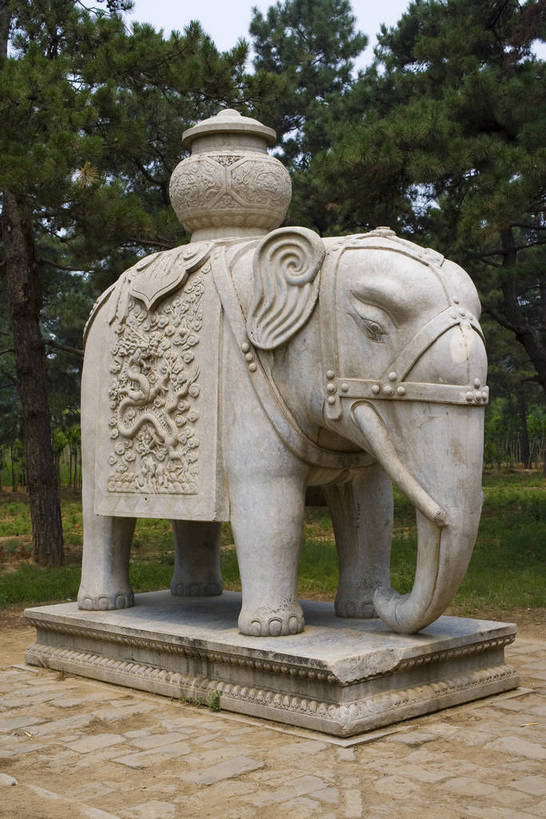 竖图,彩色,特写,旅游,石头,建筑,雕塑,中国,亚洲,局部,艺术,装饰,雕刻,雕像,浮雕,石子,文化遗产,艺术品,首都,历史,建筑物,古代,工艺品,休闲,竖,摄影,活动,纪念,石象,严肃,美术,权威,中国文化,主题,陈列,东亚,首府,中华人民共和国,华北地区,功能,美学,权力,河北,河北省,冀,威严,权势,保定,保定市,古远,空闲,势力,尊严,石,石块,象,彩图,旅行,传统文化,皇陵,崇陵,清崇陵,清西陵,易县,bj174