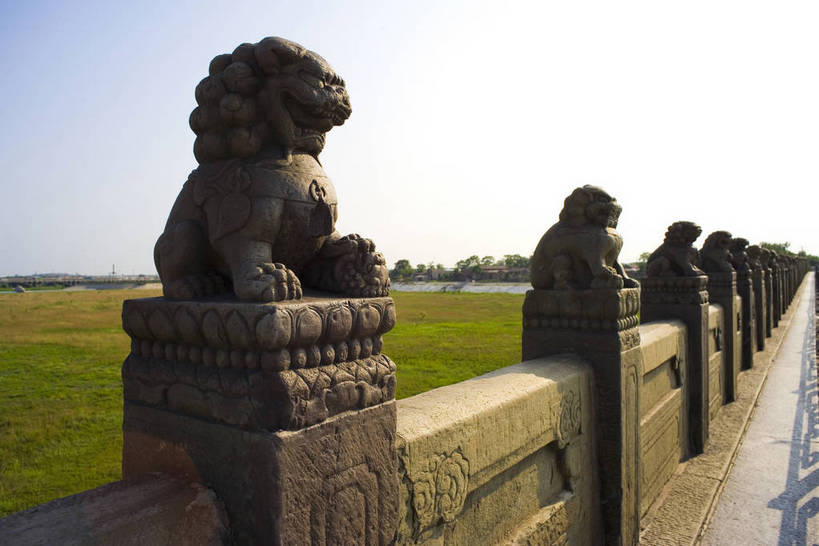 横图,彩色,背景,旅游,度假,名胜古迹,标志建筑,地标,建筑,北京,中国,亚洲,清澈,遗迹,墙,文化遗产,桥,首都,古迹,历史,文物,娱乐,建设,城墙,古建筑,建筑物,墙壁,墙面,古代,蓝色,天空,石狮,享受,休闲,旅游胜地,放松,摄影,坚硬,明亮,蓝,中国文化,防御,古文明,东亚,首府,中华人民共和国,北京市,京,北平,华北地区,丰台区,古远,明澈,清彻,清亮,坚固,彩图,旅行,宛平,宛平城,传统文化,bj174