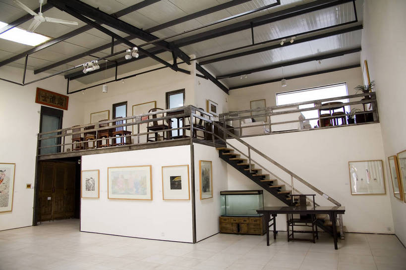 横图,彩色,室内,白天,度假,美景,城市风光,城市,建筑,油画,北京,中国,亚洲,艺术,景观,首都,文化,娱乐,建筑物,享受,休闲,景色,放松,摄影,美术,中国文化,东亚,中华人民共和国,北京市,京,北平,华北地区,朝阳区,设计,彩图,传统文化,酒厂国际艺术园,bj174