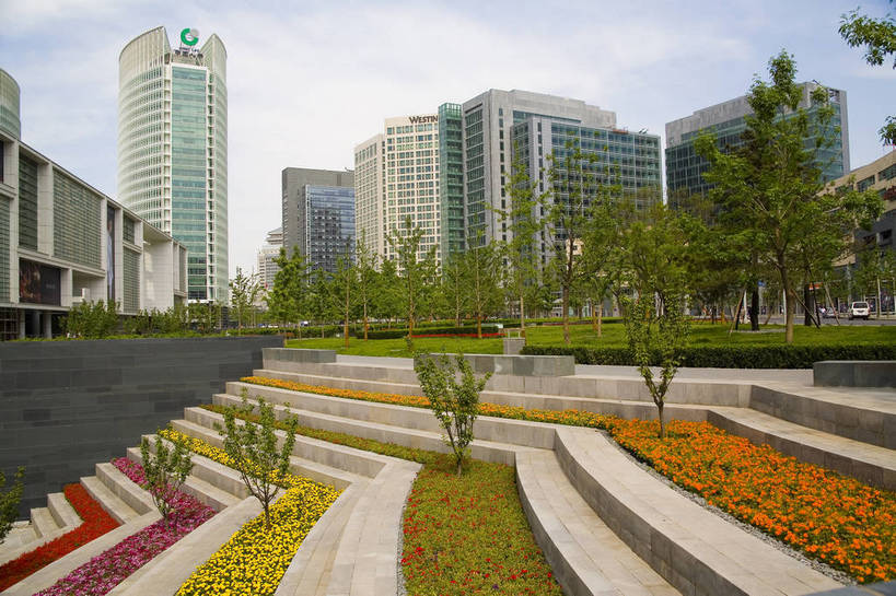 高楼大厦,横图,彩色,室外,白天,仰视,旅游,商务,办公楼,天际线,大厦,建筑,摩天大楼,写字楼,北京,中国,亚洲,清澈,房屋,屋子,公寓,首都,楼房,住宅,天空,楼宇,商务楼,摄影,明亮,中国文化,东亚,发展,中华人民共和国,发达,明澈,清彻,清亮,彩图,旅行,商业,房子,大楼,高层建筑,高楼,摩天楼,传统文化,bj174