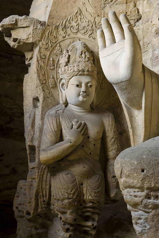 竖图,彩色,室外,白天,旅游,建筑,雕塑,大同,中国,亚洲,装饰,纹路,雕像,纹理,文化遗产,历史,佛,古代,摄影,佛教,古代建筑,华丽,修饰,点缀,中国文化,石窟,东亚,山西省,肌理,云冈石窟,中华人民共和国,衬托,美观,雅致,雅观,古远,古代文明,彩图,旅行,目的地,传统文化,bj174