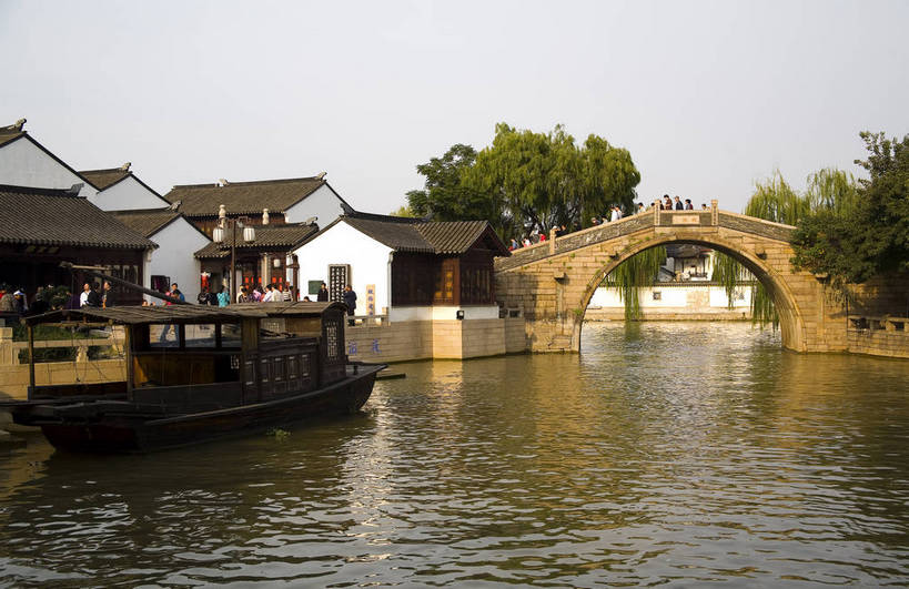 公园,横图,彩色,室外,白天,旅游,度假,名胜古迹,标志建筑,地标,建筑,中国,遗迹,图片,建筑群,桥,古典,古迹,文物,娱乐,建设,古建筑,江苏,石桥,苏州,游船,享受,休闲,旅游胜地,放松,摄影,园林,中国文化,古文明,东亚,寒山寺,苏州园林,河,旅行,传统文化,bj174