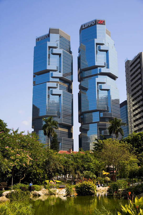 竖图,彩色,室外,白天,旅游,度假,商务,美景,名胜古迹,城市风光,标志建筑,城市,地标,建筑,摩天大楼,香港,中国,亚洲,繁华,遗迹,图片,景观,古迹,文物,娱乐,建设,现代,古建筑,现代建筑,享受,休闲,旅游胜地,摩天大厦,景色,放松,竖,摄影,四川省,古文明,东亚,发展,四川,成都,成都市,中华人民共和国,省会,西南地区,川,繁荣,发达,彩图,高楼,力宝大厦,bj174