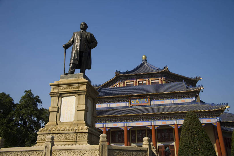 横图,彩色,室内,旅游,度假,美景,城市风光,标志建筑,城市,地标,建筑,广州,中国,亚洲,风俗,艺术,雕像,塑像,景观,建筑群,古典,娱乐,建设,传统,特色,享受,休闲,景色,放松,精神,摄影,经济,纪念,中国文化,领袖,参观,东亚,发展,广东省,孙中山,中华人民共和国,广州市,民族文化,革命,勇士,繁荣,英雄,进步,发达,制度,伟人,特别,彩图,观光,旅行,孙中山纪念堂,bj174