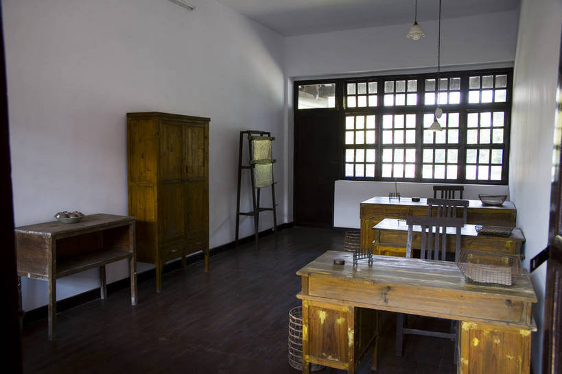 学校,横图,彩色,室内,白天,旅游,度假,美景,城市风光,标志建筑,城市,地标,建筑,广州,中国,亚洲,风俗,艺术,著名,景观,建筑群,古典,历史,娱乐,建设,现代,传统,特色,享受,休闲,景色,放松,精神,摄影,经济,纪念,国民党,象征,文明,中国文化,参观,东亚,发展,广东省,中华人民共和国,广州市,民族文化,革命,勇士,繁荣,英雄,进步,发达,制度,特别,黄埔,交流,彩图,观光,旅行,国防大学,黄埔军校,军校,中华民国陆军军官学校,民国,bj174