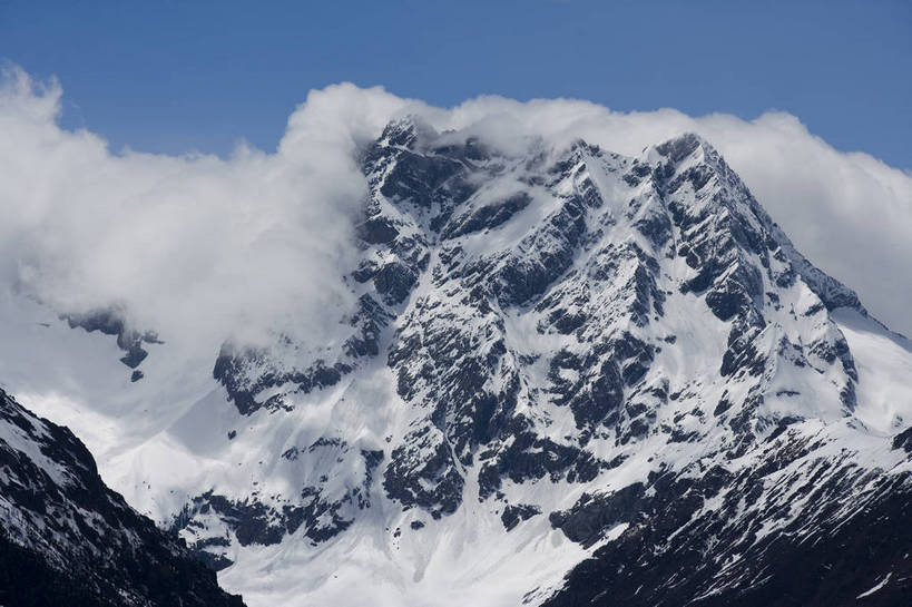 横图,彩色,旅游,度假,名胜古迹,山,雪山,标志建筑,地标,建筑,中国,亚洲,遗迹,高山,景观,云,古迹,文物,娱乐,建设,古建筑,云南,天空,自然,享受,休闲,旅游胜地,景色,放松,摄影,地理,自然风光,古文明,东亚,地貌,白马雪山,中华人民共和国,旅行,bj174