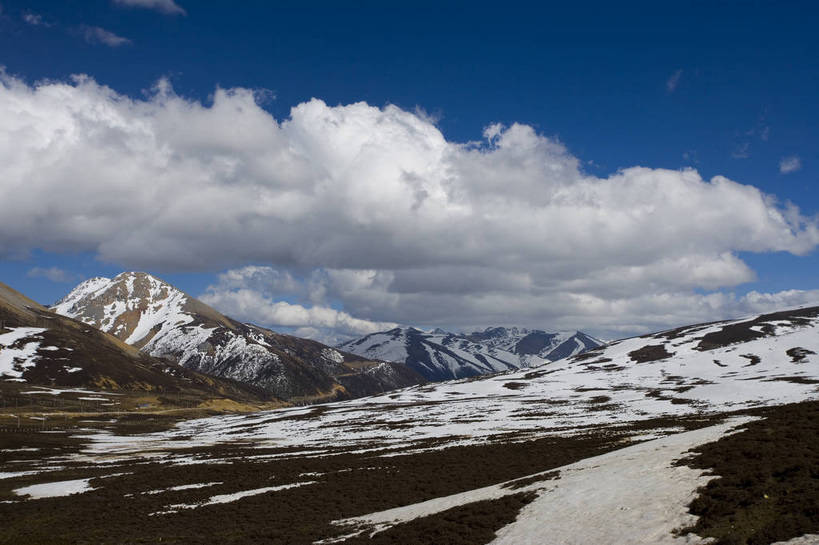 横图,彩色,旅游,度假,名胜古迹,山,雪山,标志建筑,地标,建筑,中国,亚洲,遗迹,高山,景观,云,古迹,文物,娱乐,建设,古建筑,云南,天空,自然,享受,休闲,旅游胜地,景色,放松,摄影,地理,自然风光,古文明,东亚,地貌,白马雪山,中华人民共和国,旅行,bj174