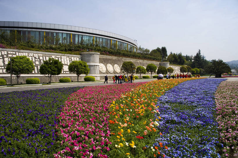 花园,横图,彩色,室外,白天,旅游,昆明,中国,亚洲,鲜艳,景观,云南,花,花卉,鲜花,风景,自然,休闲,世博会,展示,景色,可爱,摄影,园林,展览,美好,美妙,昆明市,东亚,云南省,中华人民共和国,省会,西南地区,滇,旅行,花卉展览,博览会,昆明世界园艺博览园,盘龙区,昆明世博园,bj174