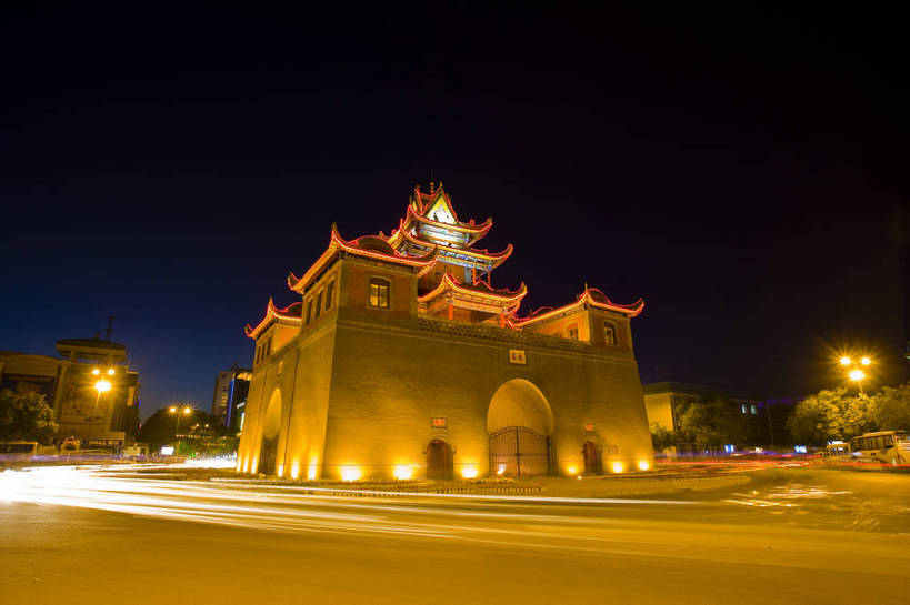 无人,横图,彩色,室外,特写,旅游,度假,名胜古迹,标志建筑,地标,建筑,夜景,中国,亚洲,遗迹,文化遗产,灯光,古迹,文物,娱乐,建设,古建筑,享受,休闲,灿烂,旅游胜地,放松,摄影,人文景观,古代建筑,中国文化,古文明,东亚,宁夏,银川,鼓楼,中华人民共和国,旅行,bj174