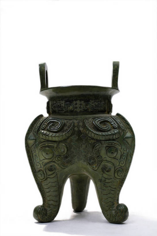 竖图,彩色,静物,中国,装饰,纹路,雕刻,图片,纹理,文化遗产,艺术品,历史,文物,装饰品,古代,一个,摄影,单个,古董,华丽,修饰,点缀,中国文化,东亚,肌理,衬托,美观,雅致,雅观,青铜器,古远,古代文明,美术工艺,影棚拍摄,传统文化,象纹,bj174