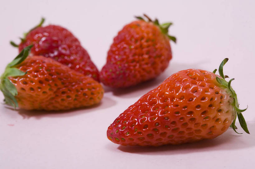 横图,彩色,特写,白天,草莓,静物,水果,中国,亚洲,图片,食品,排列,红色,多个,摄影,东亚,影棚拍摄,bj174