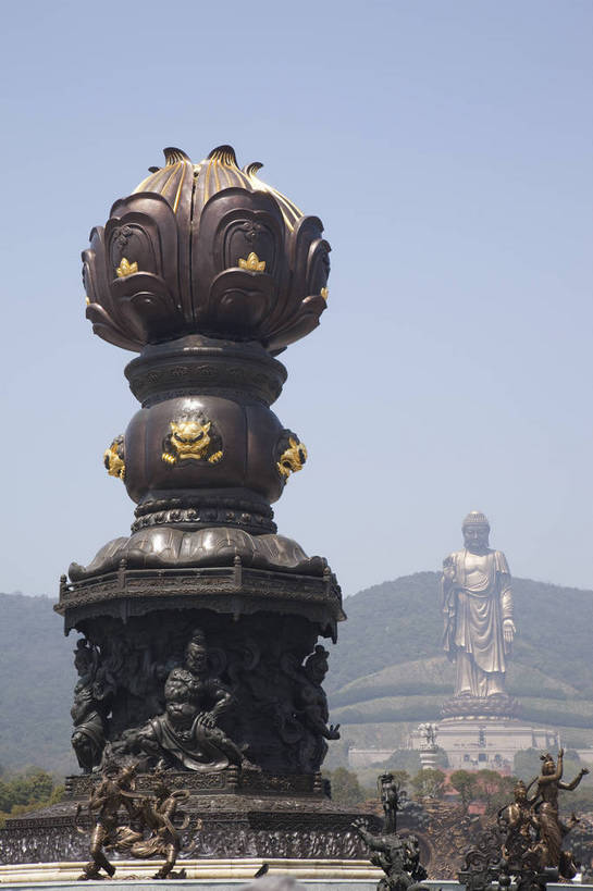无人,寺庙,竖图,彩色,室外,白天,旅游,度假,名胜古迹,标志建筑,地标,建筑,雕塑,中国,亚洲,游人,遗迹,雕像,佛像,图片,景观,建筑群,古典,古迹,文物,娱乐,建设,古建筑,江苏,九龙灌浴,无锡,祥符寺,大佛,享受,休闲,灵山,旅游胜地,放松,摄影,宗教,风光,神圣,中国文化,古文明,东亚,中华人民共和国,庄严,旅行,传统文化,bj174