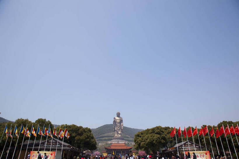 寺庙,横图,彩色,室外,白天,旅游,度假,名胜古迹,树林,标志建筑,地标,建筑,雕塑,中国,亚洲,游客,游人,遗迹,雕像,佛像,图片,景观,建筑群,古典,古迹,文物,娱乐,建设,古建筑,江苏,无锡,祥符寺,大佛,享受,休闲,灵山,旅游胜地,放松,摄影,宗教,风光,神圣,中国文化,古文明,东亚,中华人民共和国,庄严,旅行,传统文化,bj174