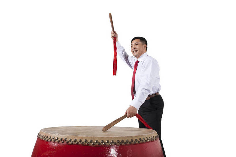 东方人,中年人,一个人,演员,笑,鼓掌,横图,彩色,室内,白天,抠图,白色背景,侧面,衬衫,满意,兴奋,北京,中国,春节,新年,亚洲,仅一个男性,仅一个人,仅一个中年男性,表演,正装,节日,艺术,造型,图片,鼓,文化,敲鼓,站着,享受,喜庆,姿势,摄影,动作,中国文化,东亚,捶,气势,男人,男性,中年男性,亚洲人,中国人,年轻人,拍手,半身,影棚拍摄,传统文化,bj174