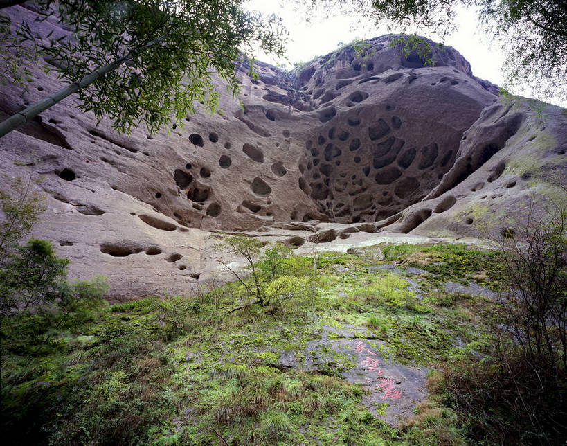 无人,横图,彩色,室外,特写,白天,旅游,度假,名胜古迹,植物,标志建筑,地标,建筑,中国,亚洲,遗迹,图片,地形,青苔,古迹,文物,娱乐,建设,石洞,古建筑,树木,风景,自然,享受,休闲,旅游胜地,放松,摄影,地理,风光,宁静,近景,自然风光,福建,古文明,东亚,地貌,丹霞地貌,地质,地表形态,bj174