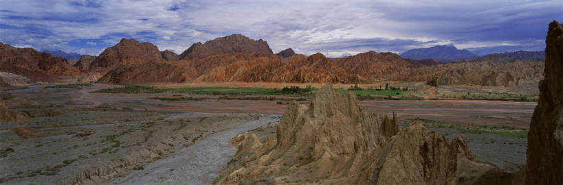 无人,横图,彩色,室外,白天,旅游,度假,美景,名胜古迹,山,山脉,峡谷,标志建筑,地标,建筑,中国,亚洲,遗迹,图片,古迹,文物,娱乐,建设,古建筑,白云,风景,蓝天,天空,自然,群山,享受,休闲,旅游胜地,放松,摄影,地理,风光,宁静,自然风光,古文明,东亚,纯净,地貌,库车,天山大峡谷,新疆,中华人民共和国,新疆维吾尔自治区,西北地区,苍凉,阿克苏地区,库车大峡谷,库车县,地质,新,bj174