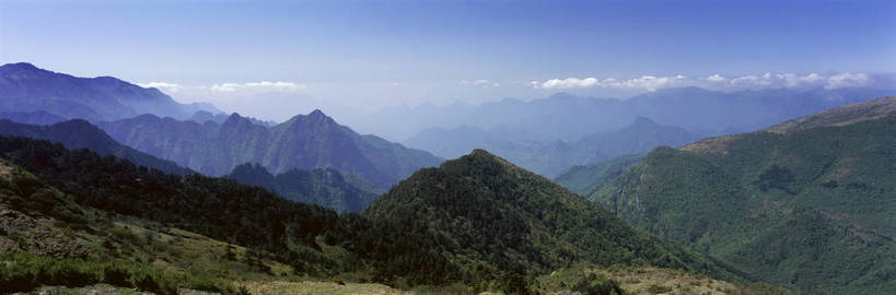 无人,横图,彩色,室外,白天,旅游,度假,美景,名胜古迹,森林,山,山脉,树林,标志建筑,地标,建筑,中国,亚洲,遗迹,图片,古迹,文物,娱乐,建设,古建筑,风景,蓝天,天空,自然,群山,享受,休闲,远景,旅游胜地,放松,摄影,地理,风光,宁静,空旷,自然风光,古文明,东亚,湖北,湖北省,神农架,中华人民共和国,华中地区,鄂,华中屋脊,神农架林区,神农架自然保护区,林区,bj174