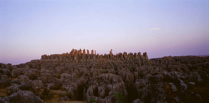 无人,横图,彩色,室外,白天,旅游,度假,石头,美景,名胜古迹,石林,标志建筑,地标,建筑,昆明,中国,亚洲,遗迹,图片,古迹,文物,娱乐,建设,古建筑,云南,风景,蓝天,天空,自然,享受,休闲,旅游胜地,彩霞,放松,摄影,地理,风光,宁静,空旷,自然风光,耸立,昆明市,古文明,东亚,地貌,云南省,中华人民共和国,省会,西南地区,滇,苍凉,石林县,石林彝族自治县,地质,乃古石林,bj174