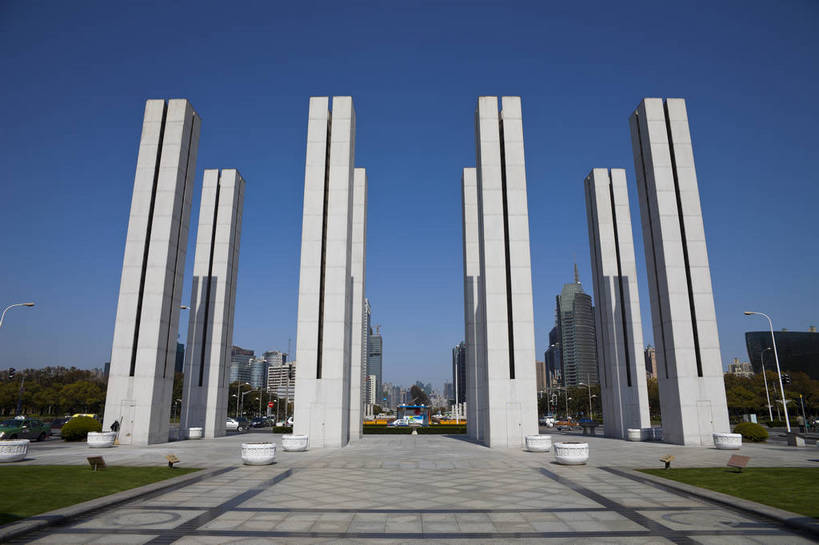 公园,广场,横图,彩色,室外,白天,旅游,办公楼,城市风光,城市,建筑,上海,中国,游人,图片,建筑群,辉煌,浦东,现代建筑,天空,地标建筑,旅游胜地,摩天大厦,摄影,经济,文明,中国文化,世纪大道,发展,繁荣,旅行,bj174
