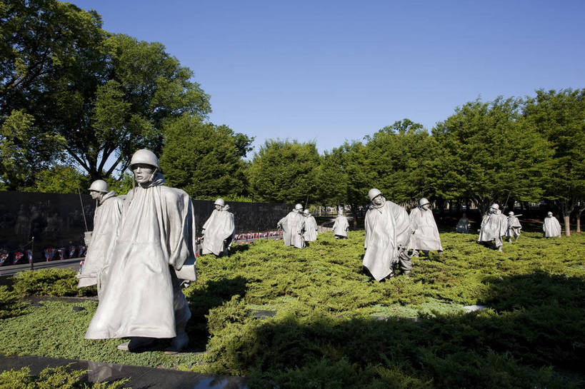 无人,公园,横图,彩色,室外,白天,旅游,度假,草坪,名胜古迹,树林,城市风光,标志建筑,城市,地标,建筑,雕塑,华盛顿,美国,遗迹,雕像,图片,纪念碑,辉煌,古迹,文物,娱乐,建设,古建筑,现代建筑,天空,绿地,享受,休闲,旅游胜地,放松,摄影,纪念,文明,古文明,发展,繁荣,朝鲜战争纪念碑,旅行,朝鲜战争,bj174