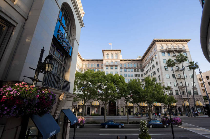 商店,横图,彩色,室外,白天,旅游,美景,城市风光,城市,道路,建筑,街道,路,公路,美国,游客,图片,景观,交通,辉煌,现代建筑,商业街,旅游胜地,景色,摄影,风光,北美,北美洲,文明,加利福尼亚,美洲,发展,加州,洛杉矶,加利福尼亚州,金州,黄金州,北亚美利加洲,亚美利加洲,繁荣,贝弗利山,比华利山,天使之城,马路,旅行,美利坚合众国,bj174