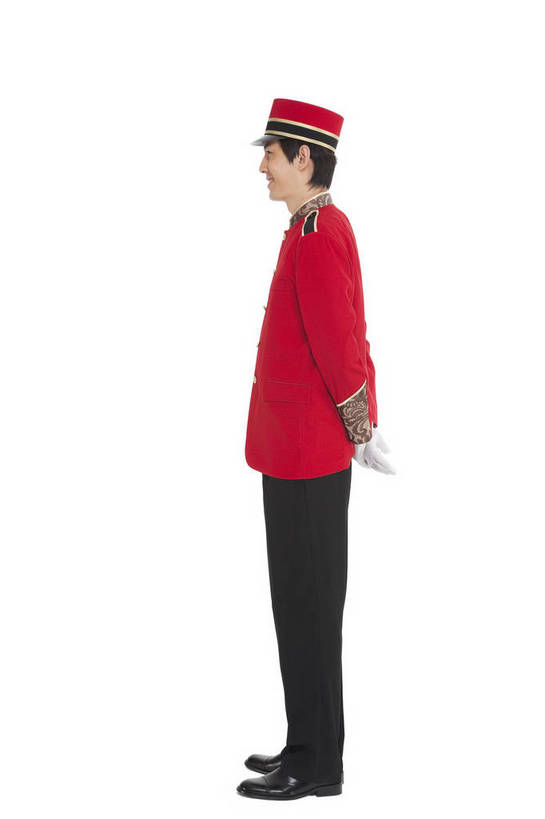 东方人,商务人士,服务员,门童,商务男性,站,微笑,竖图,彩色,室内,白天,白色背景,侧面,衬衫,商务,时尚,智慧,成功,职员,北京,中国,仅一个人,套装,正装,图片,职业装,现代,职业,成熟,自信,服务,摄影,青春,礼仪,商务装,工薪阶层,精明,聪明,男人,男性,年轻男性,亚洲人,中国人,年轻人,白领,服务生,商人,上班族,侍者,全身,影棚拍摄,衬衣,愉快,白领阶层,办公室职员,bj174