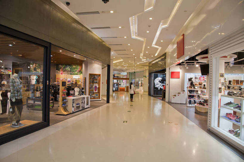 无人,商店,横图,彩色,室内,白天,旅游,时尚,橱窗,建筑,商场,北京,中国,亚洲,图片,首都,豪华,辉煌,现代建筑,百货,摄影,经济,文明,中国文化,东亚,发展,海淀区,中关村,中华人民共和国,北京市,京,北平,华北地区,繁荣,购物中心,中关村大街,中关村广场购物中心,bj174