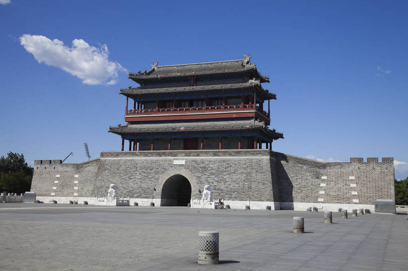 无人,广场,横图,彩色,室外,白天,旅游,度假,名胜古迹,标志建筑,地标,建筑,北京,中国,遗迹,图片,古迹,文物,娱乐,城门,建设,古建筑,享受,休闲,旅游胜地,放松,摄影,城楼,古代建筑,文明,中国文化,古文明,门楼,丰台区,旅行,永定门,bj174
