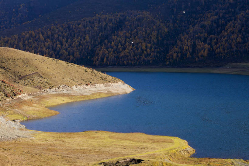 无人,横图,全景,室外,白天,旅游,度假,湖,河流,美景,山,山脉,水,日光,中国,亚洲,壮观,平静,地形,湖面,景点,景观,娱乐,东方,黄色,蓝色,风景,自然,享受,休闲,广阔,景色,安静,放松,摄影,风光,宽阔,自然风光,外景,地貌,青海省,河,彩图,旅行,祁连县,bj174