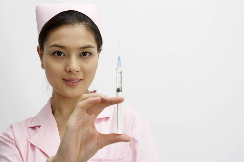 东方人,成年人,一个人,医生,护士,办公室,医院,微笑,横图,室内,白天,留白,正面,制服,安全,信心,技术,北京,中国,亚洲,仅一个年轻女性,仅一个女性,仅一个人,握,检查,药剂,墙,防护,注视,粉色,药品,观察,看,站着,医护人员,医疗人员,职业,健康,治疗,服务,握着,注射,摄影,观看,技巧,保护,药物,体检,察看,医疗,疾病,注射器,关注,肖像,手艺,保险,预防,医疗工具,东亚,注射剂,责任,技能,技艺,平安,认真,信任,注射液,年轻女性,女人,女性,亚洲人,中国人,年轻人,大夫,半身,彩图,妙技,奖杯,本领,门诊部,体格检查,bj175