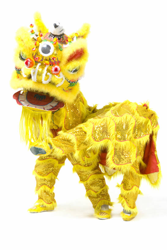 东方人,成年人,两个人,站,微笑,留白,白色背景,正面,游戏,快乐,兴奋,运气,骄傲,狮子,中国,春节,亚洲,表演,咆哮,欢呼,朦胧,模糊,庆祝,玩,娱乐,表演者,传统,刺激,扮演,黄色,祈祷,张嘴,休闲,概念,活力,力量,活动,动作,演出,享乐,发泄,消遣,智力,中国文化,亚洲狮,典礼,演出服,张大嘴巴,东亚,东亚文化,鬃毛,北京市,勇气,宣泄,元旦,技能,男人,男性,年轻男性,亚洲人,中国人,年轻人,张开嘴,玩耍,嬉戏,彩图,全身,影棚拍摄,传统服装,欢乐,舞蹈,传统文化,传统节日,bj175