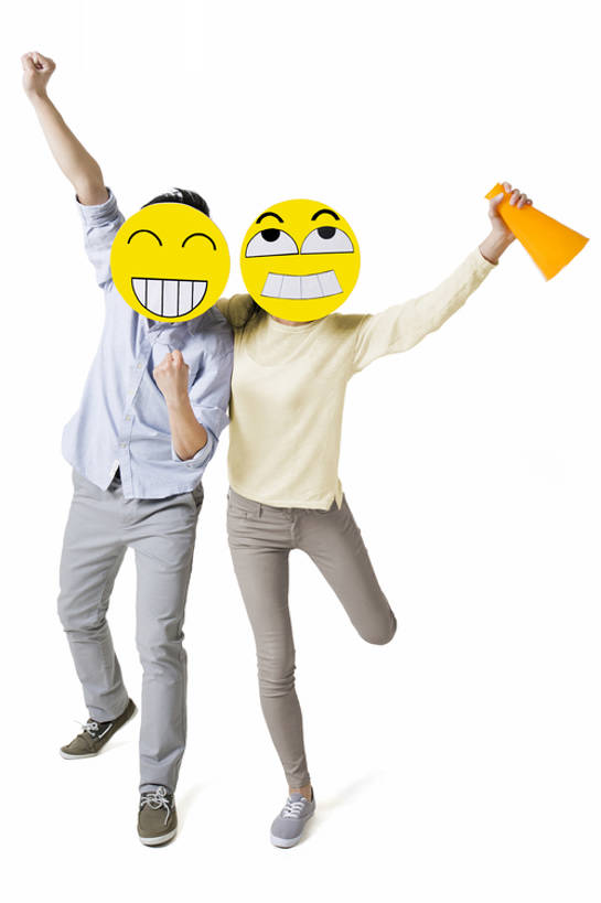 东方人,成年人,脸,头,脸颊,两个人,丈夫,妻子,站,举,笑,微笑,露齿笑,竖图,留白,抠图,白色背景,正面,爱情,快乐,兴奋,幸福,纯洁,机器,互联网,北京,中国,亚洲,覆盖,连接,握,欢呼,庆祝,并排,圆形,标志,符号,面具,文字,记事本,音响,半空,浪漫,大喊,抬腿,注视,休闲装,设备,标识,喇叭,刺激,本子,笔记本,观察,看,托,站着,概念,温暖,温馨,表情,卡通,恩爱,活力,可爱,乐趣,亲密,童年,童趣,握着,恋人,摄影,观看,幽默,单腿,和睦,察看,创造力,笑脸,隐藏,享乐,关注,扩音器,标点,扬声器,情绪,器件,童真,东亚,烂漫,无邪,陪同,陪伴,天真,男人,男性,年轻男性,年轻女性,女人,女性,亚洲人,中国人,年轻人,头部,脸部,脸蛋,面部,情侣,举起,举手,举着,向上举,向上伸,向上托,站立,张开手臂,彩图,全身,影棚拍摄,欢乐,深情,电声换能器,文字表情,颜表情,颜文字,伴侣,融洽,拟人,表情符号,伴随,bj175