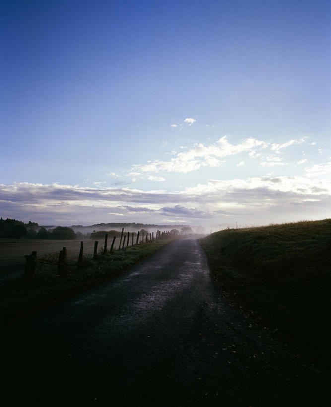 室外,旅游,度假,美景,路,法国,欧洲,直线,地形,景观,云,娱乐,风景,天空,自然,享受,休闲,景色,放松,自然风光,利穆赞,彩图,bj175