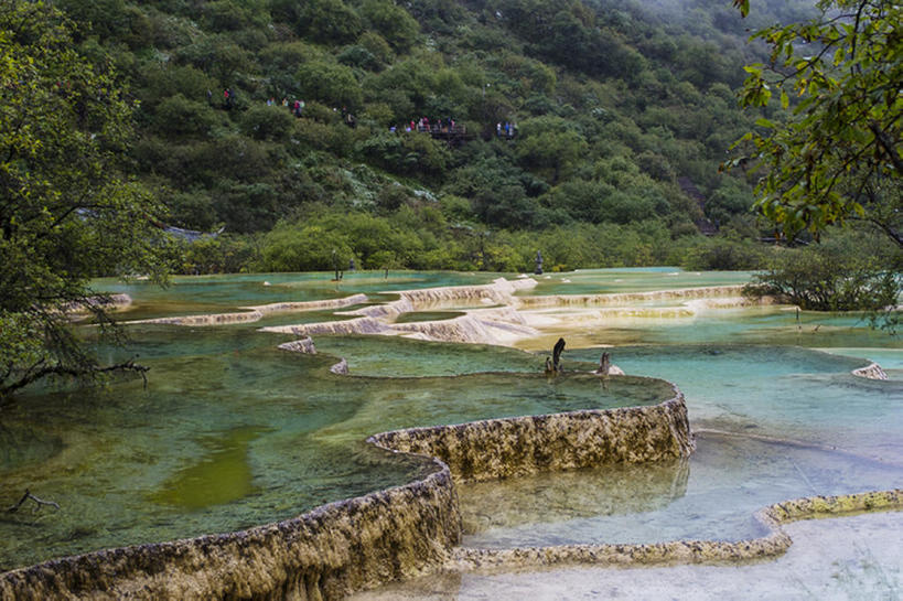 无人,公园,横图,室外,白天,旅游,度假,河流,美景,中国,亚洲,池塘,地形,景观,娱乐,风景,自然,享受,休闲,景色,放松,摄影,流动,四川省,宁静,国家公园,自然风光,自然现象,东亚,四川,中华人民共和国,西南地区,川,黄龙风景名胜区,松潘县,石灰石,黄龙国家地质公园,松州,自然地理,彩图,旅行,bj175