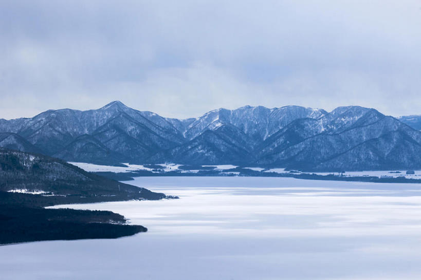 公园,横图,室外,白天,湖,山,雪,北海道,日本,冬天,风景,天空,国家公园,东亚,日本国,北海道地方,北海道岛,屈斜路湖,阿寒国家公园,阿寒国立公园,bj175