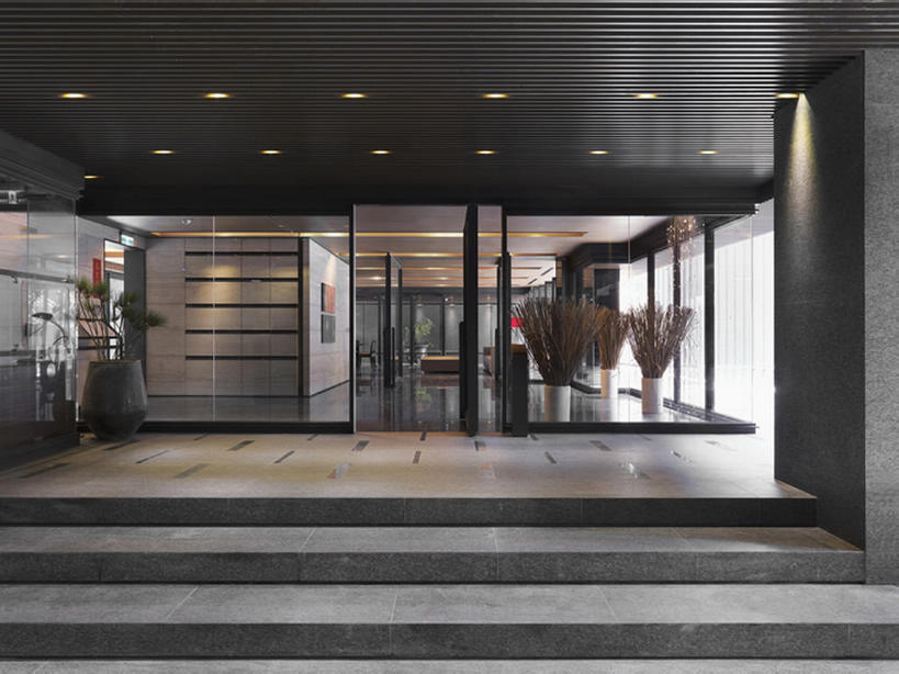 无人,办公室,家,横图,室内,室外,白天,奢侈,时尚,别墅,装修,建筑,酒店,台湾,日光,中国,亚洲,一排,整齐,大门,房屋,屋子,正门,光,公寓,人行道,小路,门口,豪华,干净,现代,布置,洋房,楼房,台阶,住宅,排列,装饰物,办公大楼,财富,摄影,建造,生活方式,聚光灯,华丽,样板房,照亮,高雅,住房,风格,队列,华贵,房地产,豪宅,东亚,台北,富丽,华美,式样,设计,彩图,房子,泛光灯,室内设计师,华侈,奢华,上层阶级,bj175