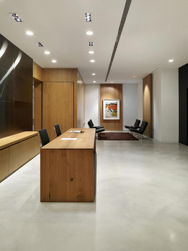 无人,办公室,竖图,室内,留白,商务,时尚,建筑,椅子,一排,整齐,木制,走廊,干净,现代,大厅,书桌,建筑物,座位,排列,摄影,照亮,扶手椅,住房,风格,企业,公司,照明设备,队列,接待员,设计,彩图,当代,bj175